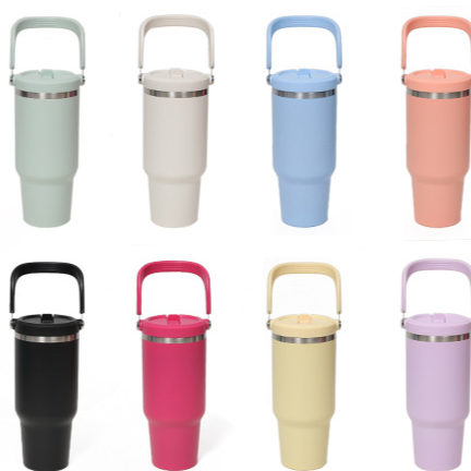 Large-capacity portable insulated cup